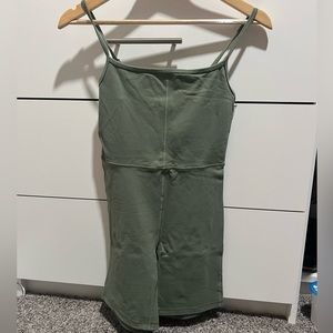 Wilfred bodysuit 7” size medium